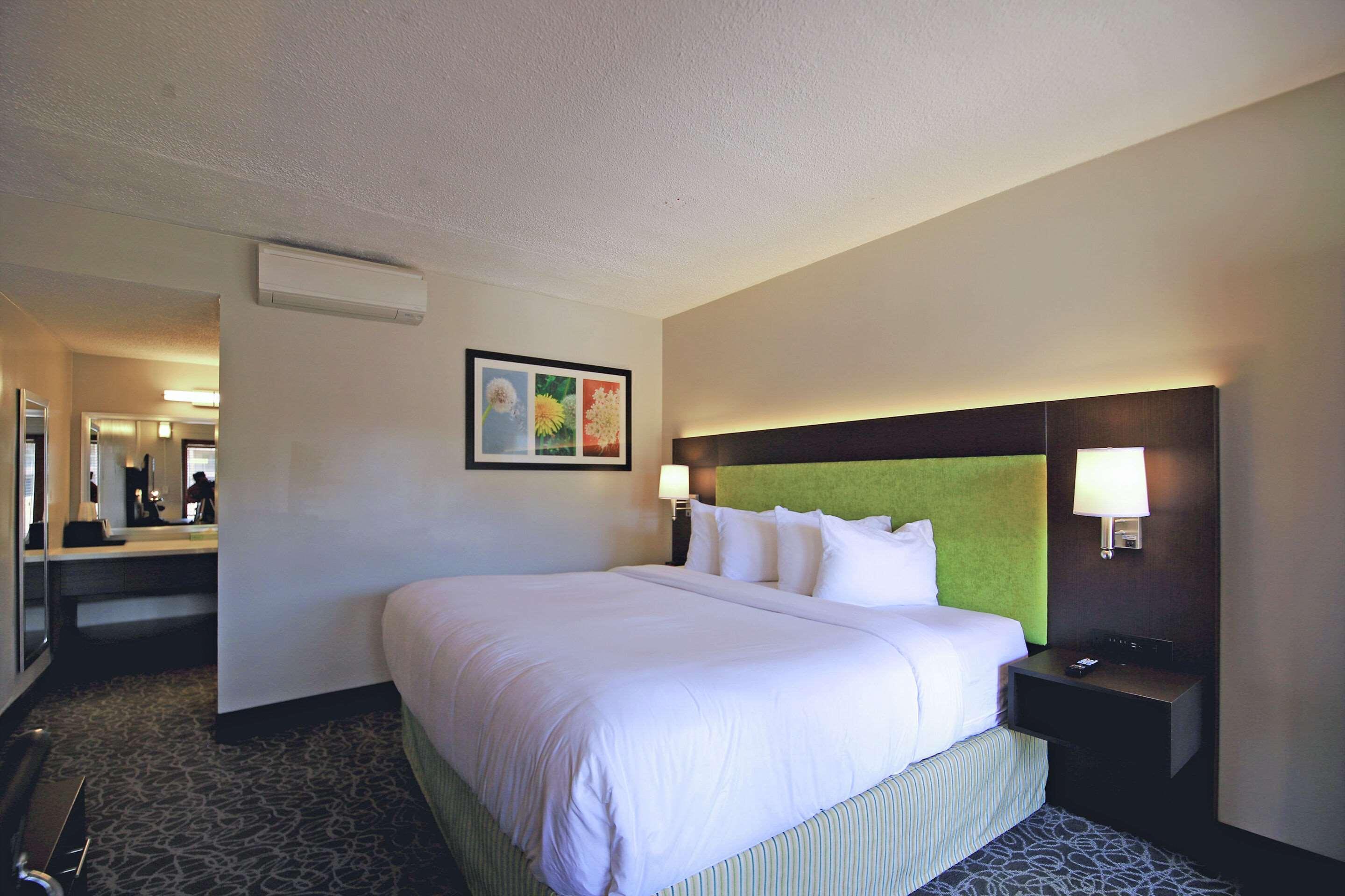 El Sendero Inn, Ascend Hotel Collection سانتا فيه المظهر الخارجي الصورة
